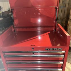  husky toolbox loaded with tools Do Not Message Unless Ur Ready To Pick Up Serious Buyers Only Only Top Box Have A Whole She’d Full Of Tools Aswell Le