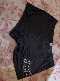 Ariana grande shorts