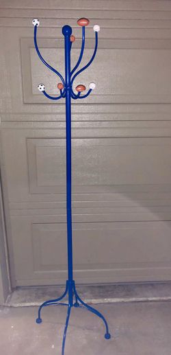 Boy’s Metal Coat Stand