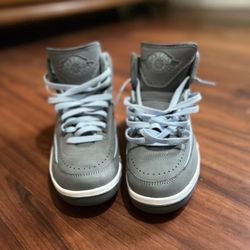 Jordan 2 Retro Cool Grey Women’s 