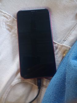 Red iPhone XR For Just 40 Dollars Only 