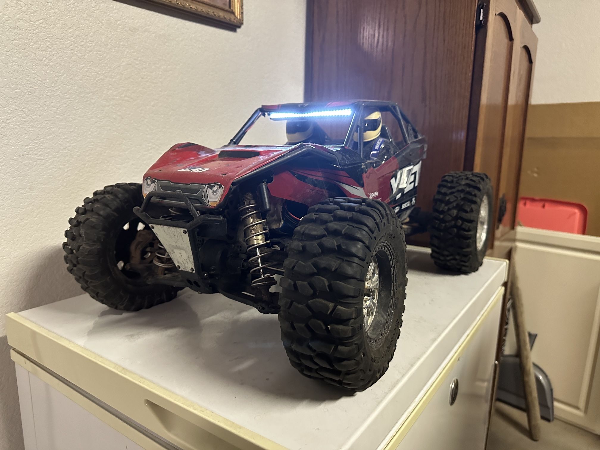 YETI XL 1/7th Scale 6S RTR w/ your own battery!! Crazy Fast!! Close to 80MPH!!