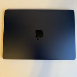 Mac book air 13.6-inch. Midnight color