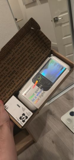 Limited Edition White Steam Deck OLED