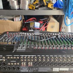 Mixer Yamaha MGP24X