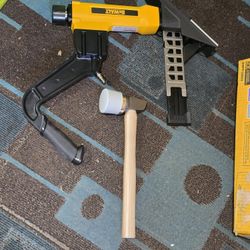 2-in-1 Pneumatic 15.5-Gauge and 16-Gauge Flooring Tool