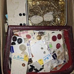 Over 20 Pounds Of Buttons