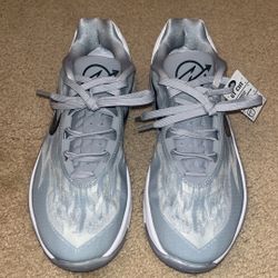 Nike Team Issued Zoom GT Cut 2 - Size 9.5 - Wolf Grey/Black - RARE Colorway  (Played 1 Game In Them)