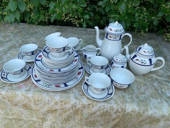 English Coffee/tea set in Long Island great neck