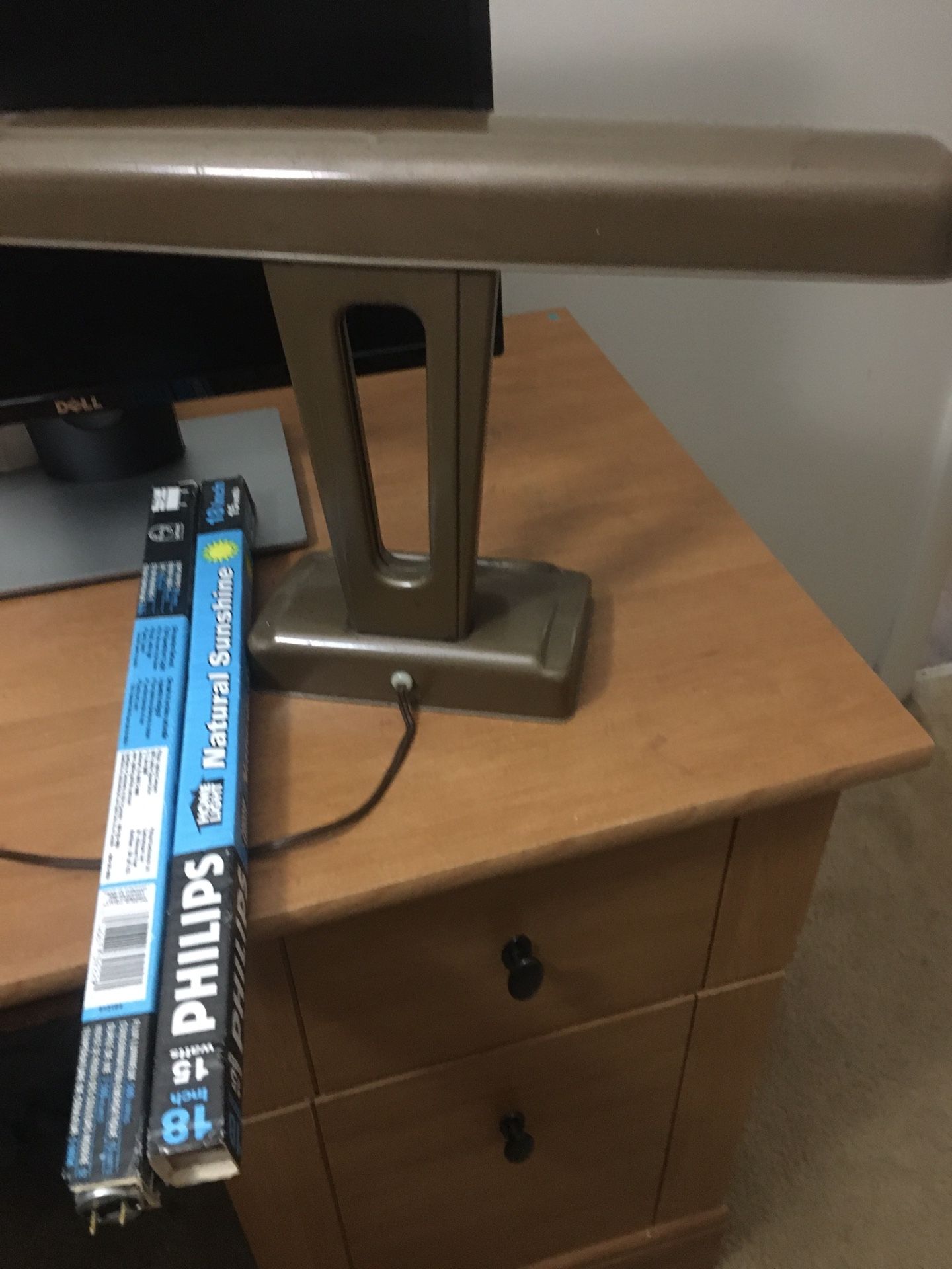 vintage desk lamp.