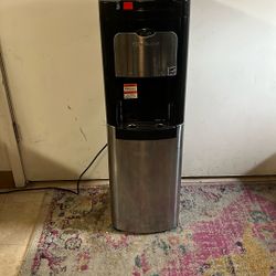 Clean Water Dispenser
