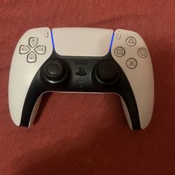 White Playstation controller 