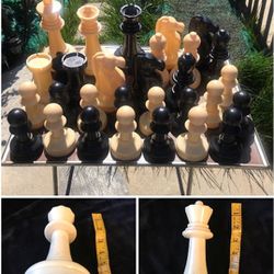 Large Chess Pieces 