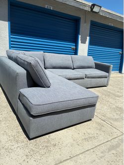 West Elm Queen Sleeper Couch 🛻Delivery Available🛻