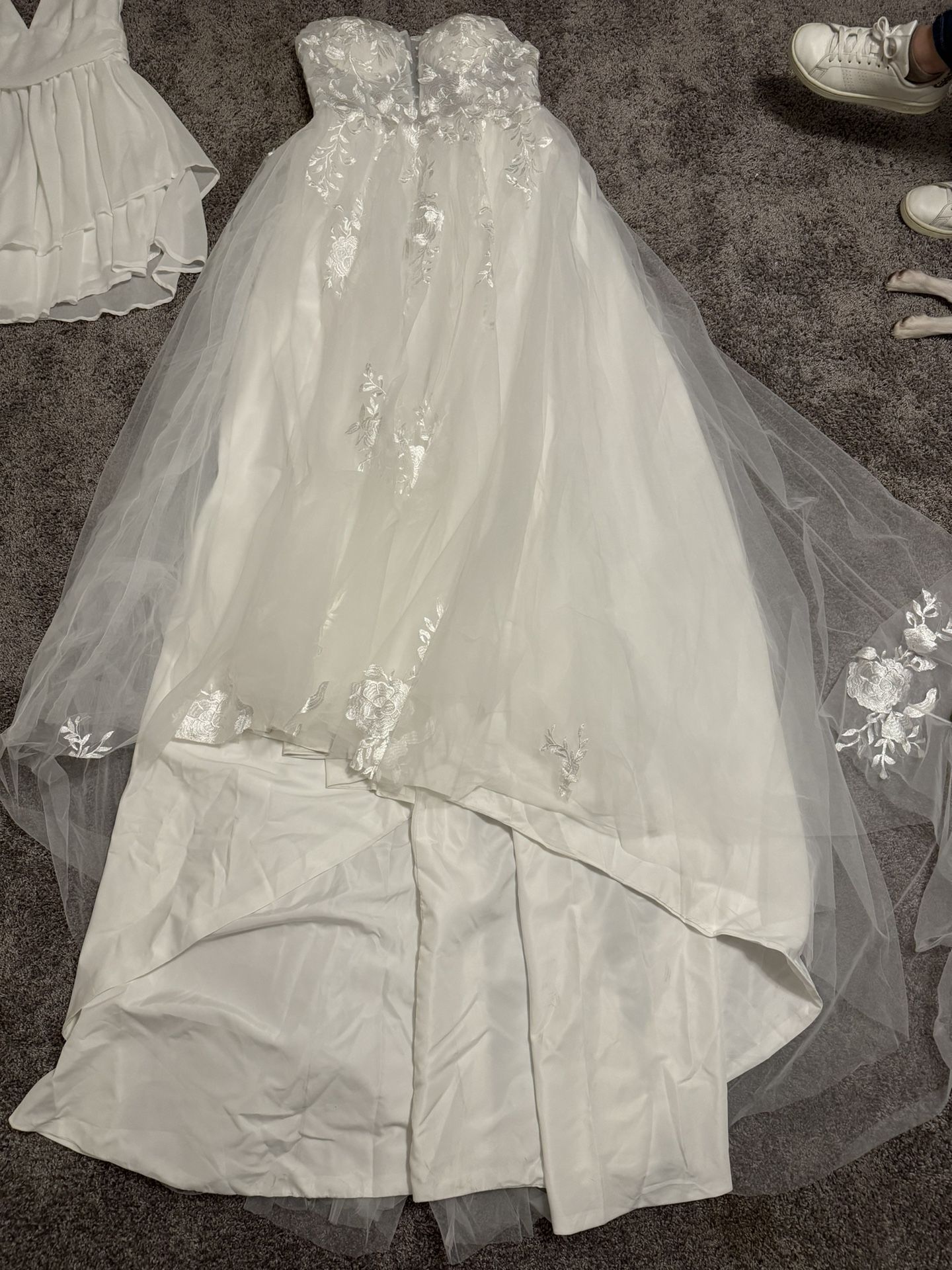 Wedding dress