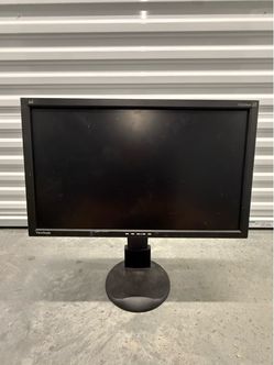 ViewSonic 24" Ergonomic LCD Monitor (VG2428wm) - Built-in Speakers