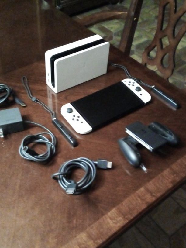 Like New! Nintendo Switch OLED For Sale