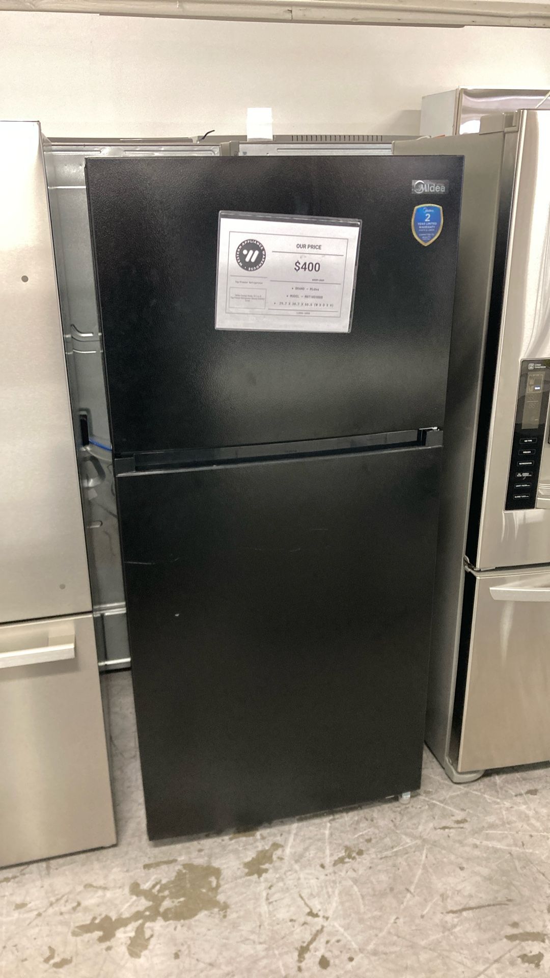 Midea Top Freezer Fridge 30in