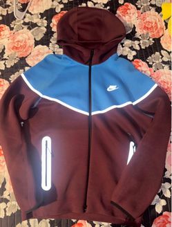 Nike tech