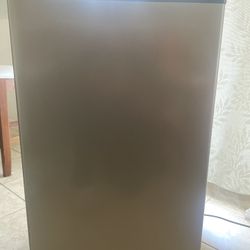 Small Fridge 