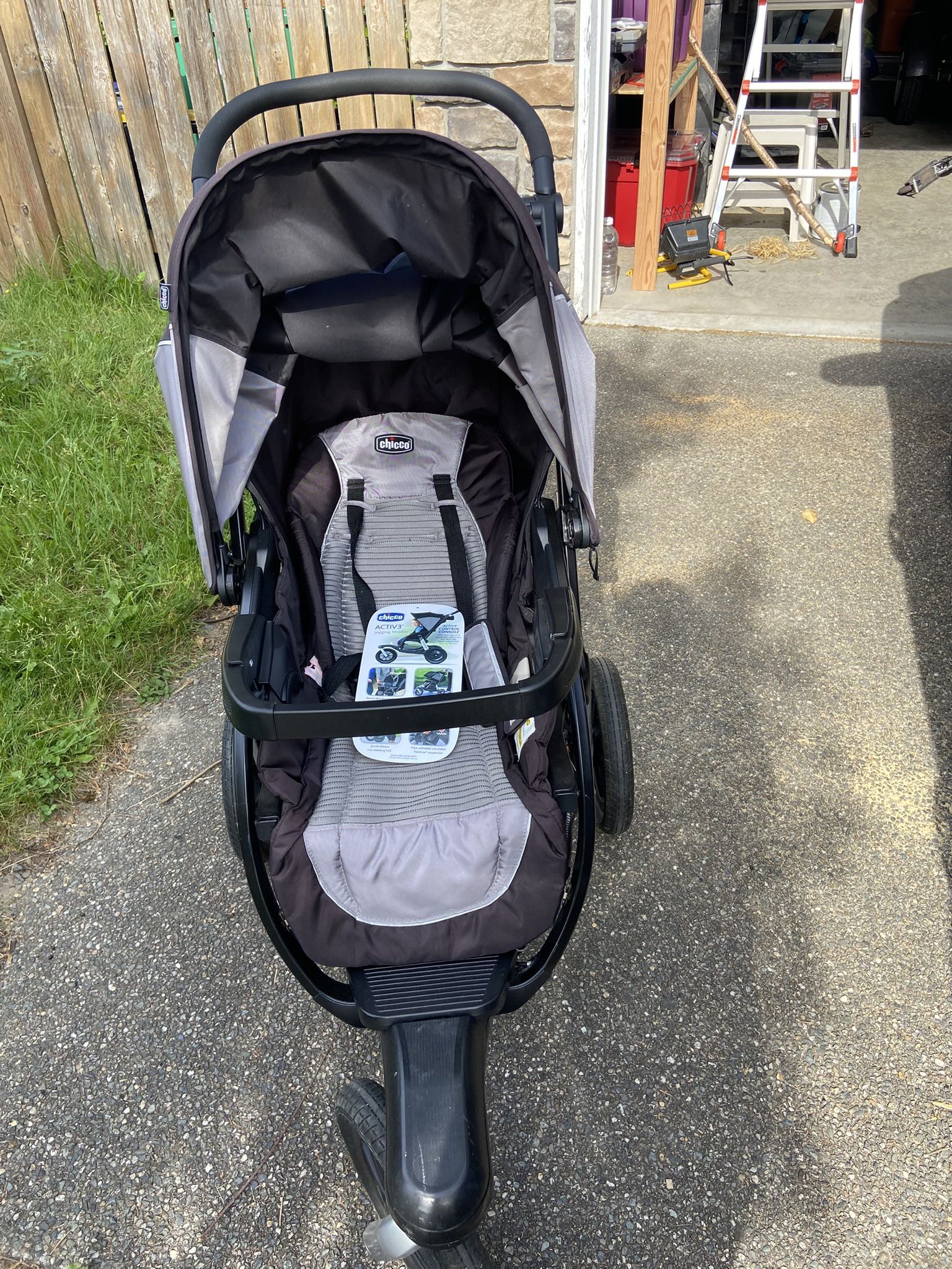 Active3 Jogging Stroller