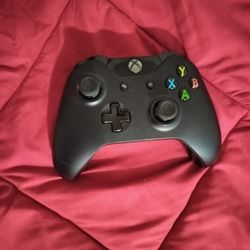 Xbox One Controllers 