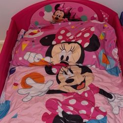 Minnie Mouse Toddler Bed