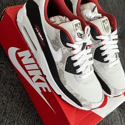 Shoes - Nike Airmax 90 SE