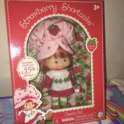 Original Strawberry Shortcake Doll 