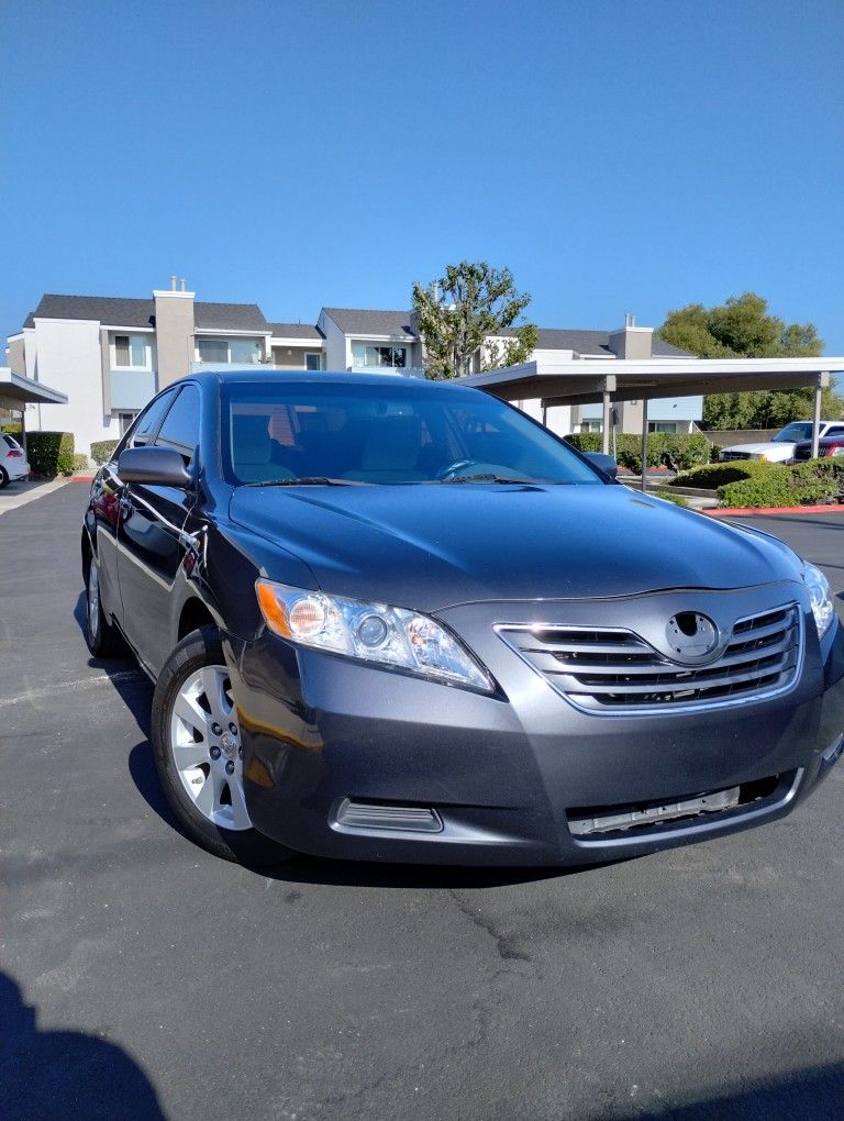 2009 Toyota Camry Hybrid for Sale in Costa Mesa, CA OfferUp