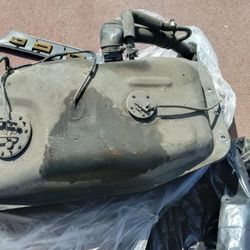 Gas Tank