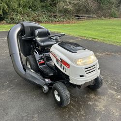 2013 MTD Gold Riding Lawn Mower