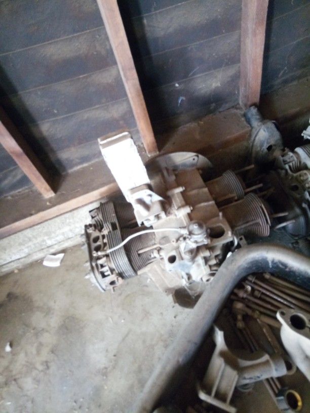 I Got Volkswagen Older Motors And Some Accessory Parts