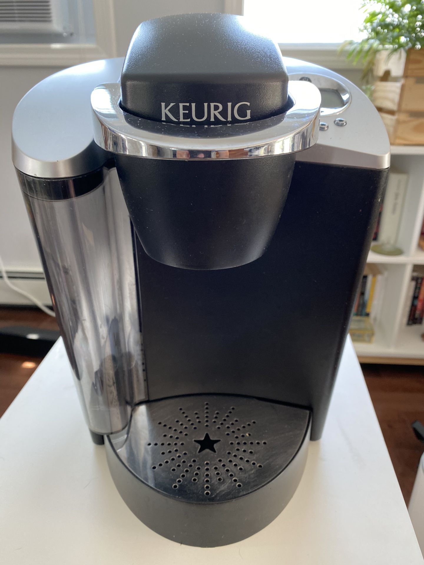 Keurig K-Classic Coffee Maker 6+ cups