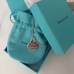 Tiffany Co Blue Splash Enameled Heart Pendent Necklace 16 in Thick Chain. 🩵