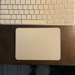 Apple Wireless Keyboard And Track Pad 