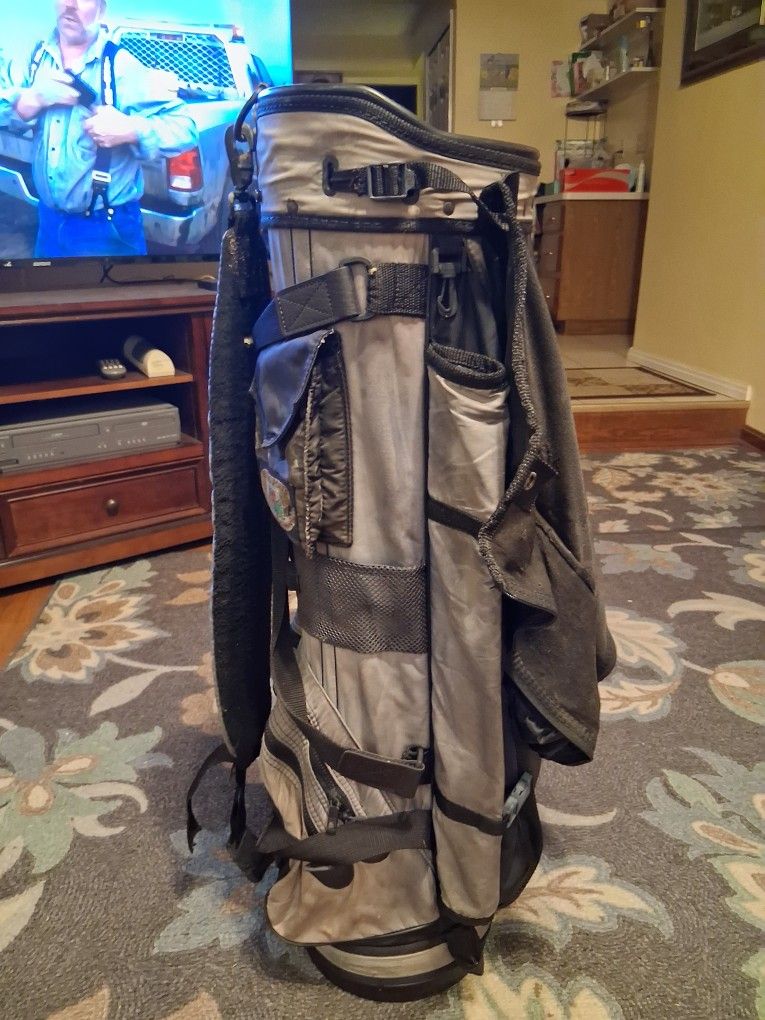 Cart Carry Lightweight Waterproof Golf Bag. 