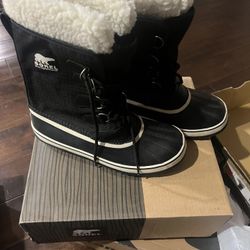 Sorel Women’s Size 11 Snow Boots 