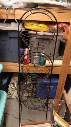Wrought iron fruit/veggie baskets