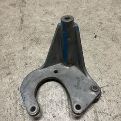 Ford 302 Power Steering Bracket