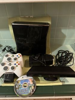 Microsoft Xbox 360 S Slim 250GB Model 1439 Video Game Console