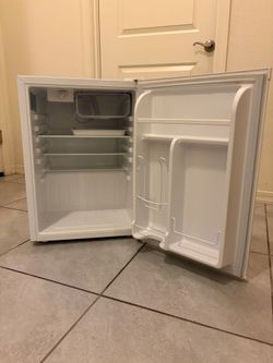 2.6 cu. ft. Mini Fridge in White, ENERGY STAR