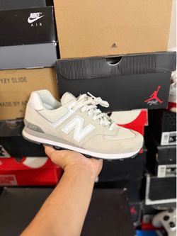 New Balance 574 Core Pack Nimbus Cloud size 8.5 VNDS