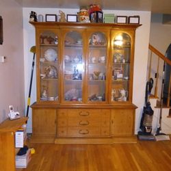 Horizon By Thomasville China Cabinet 