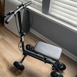 Economy KneeRover Steerable Knee Scooter