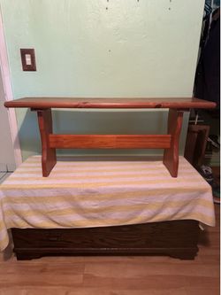 Wooden Trestle Entryway Bench