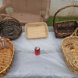 decorative wickerwood/gift baskets with handle