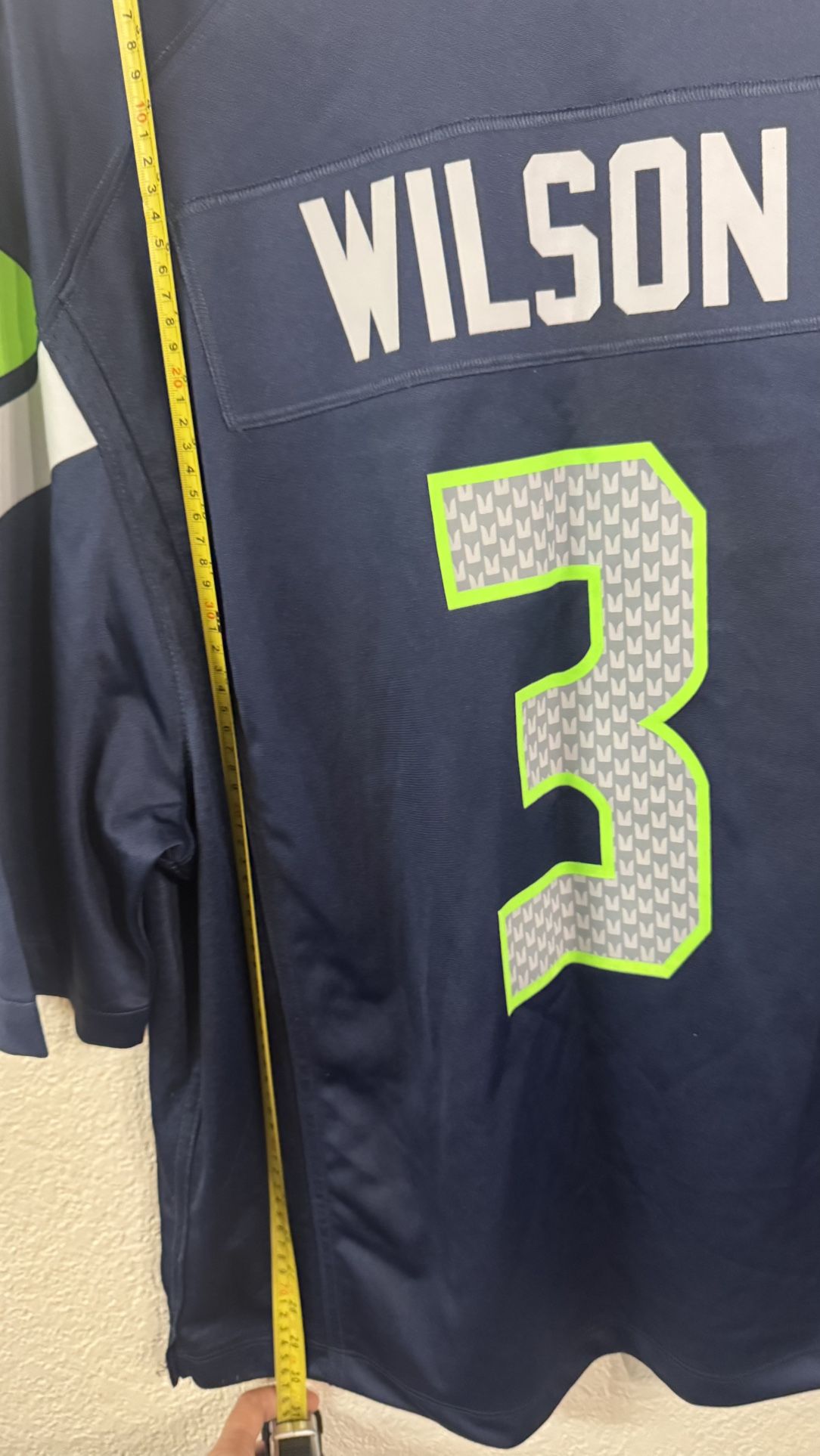Seattle Seahawks number 3 Nike Wilson Jersey XL Looks New