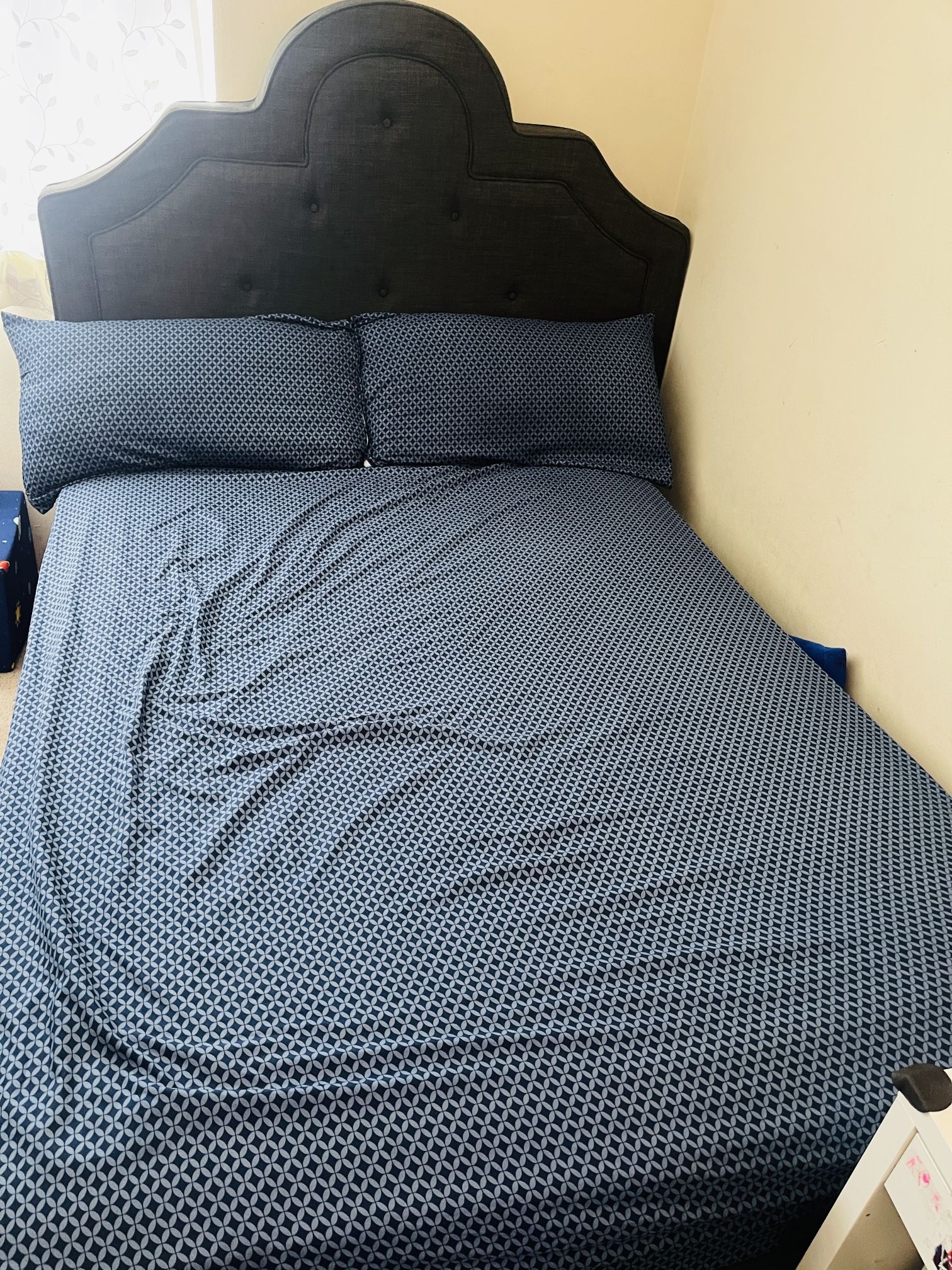 Full Bed With Box Spring And Mattress 