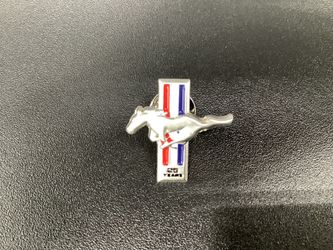 Commemorates 25 year of the Ford Mustang found 1989-90 models red/white/blue pin